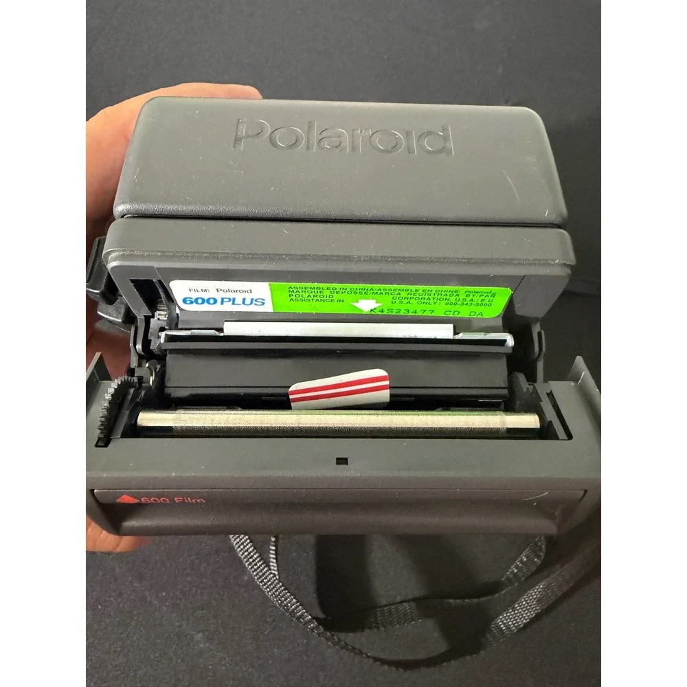 Polaroid OneStep CloseUp Instant Camera OS Gray Excellent 600‎ Film 90s Vintage